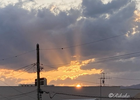 2023/04/30　光　芒