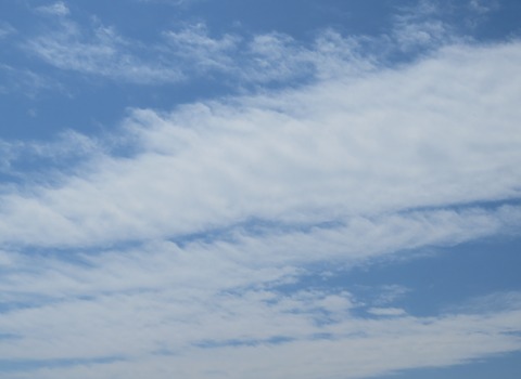 雷雨の翌日の空