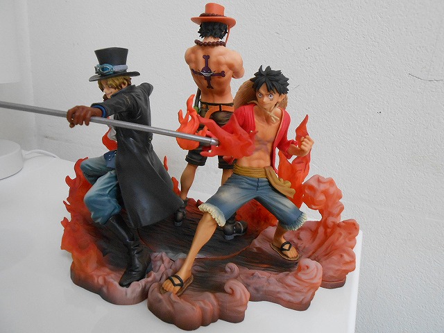 フィギュア サンザイ ワンピース ドラゴンボールのフィギュアをレビュー 15年07月 フィギュア サンザイ ワンピース ドラゴンボールのフィギュアをレビュー 15年07月
