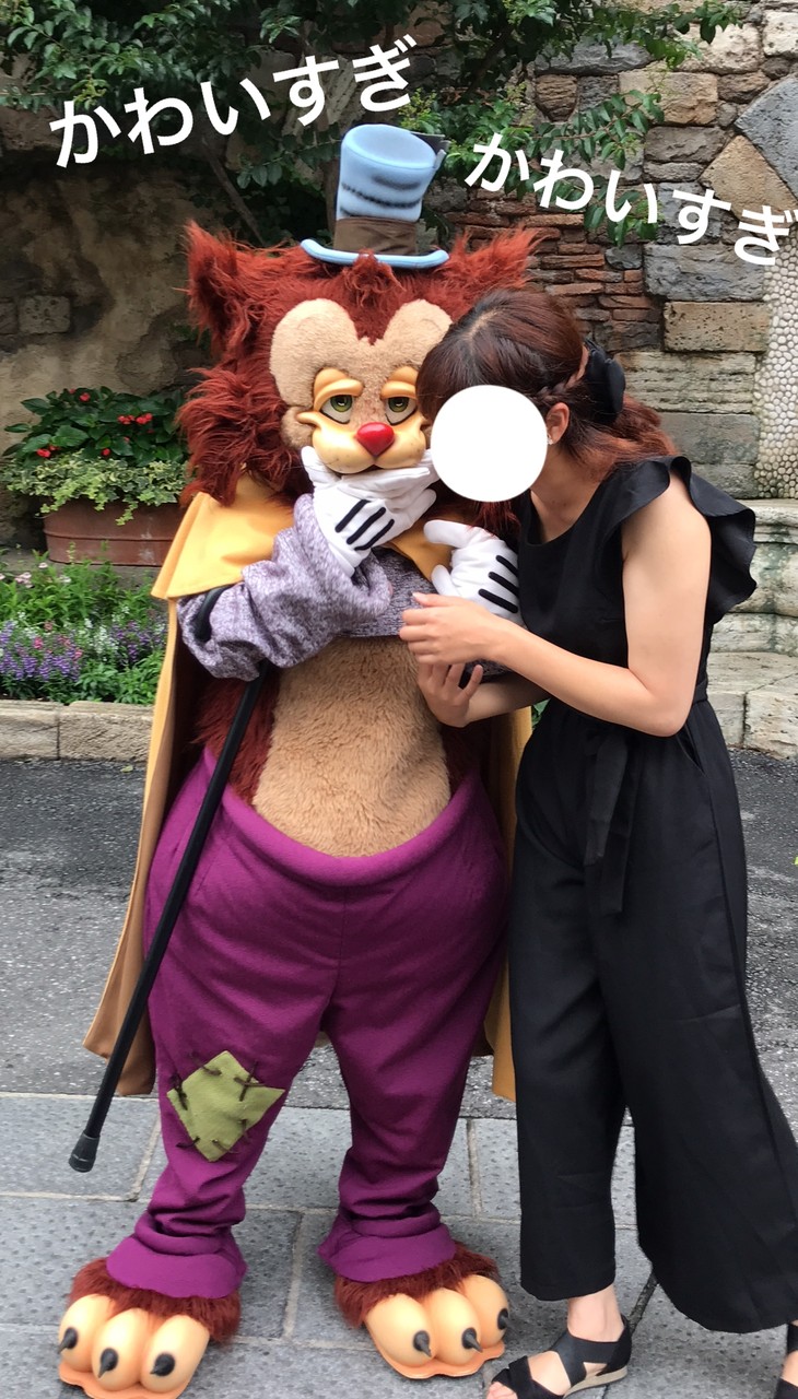 最高の癒し にゃんて可愛い ギデオンのマントとピノキオ一家 ディズニー宝箱