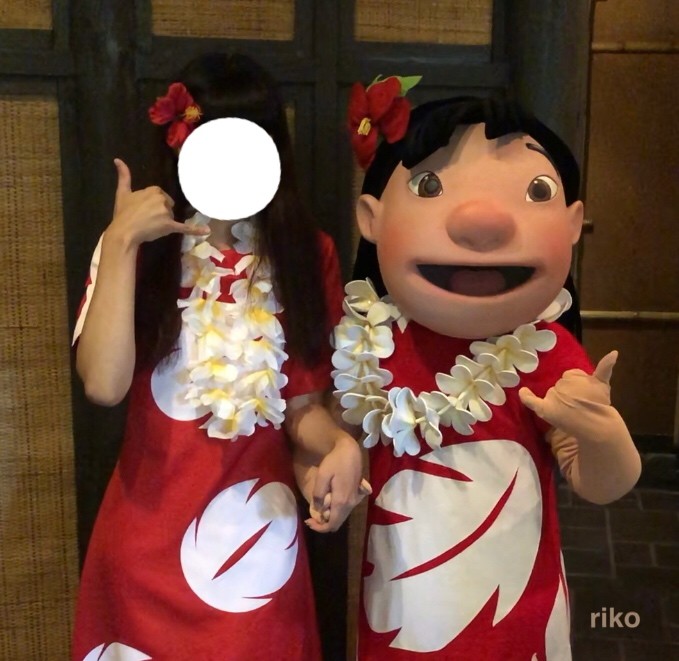 終了発表から急ぎオーダー リロの仮装で念願のルアウ ファン ディズニー宝箱