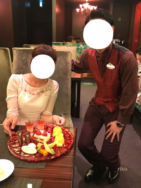 カンナ お誕生日サプライズ スタイリッシュアニバーサリープラン ディズニー宝箱