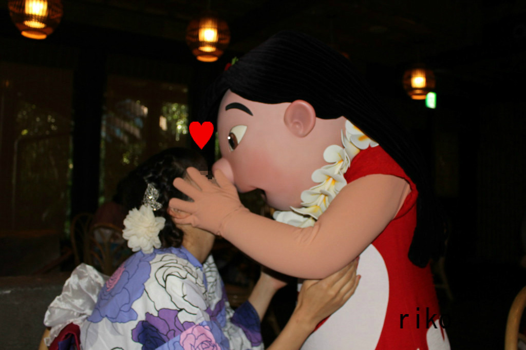 5歳の子供のキスに幸せ 無邪気な仕草にキュン リロだいすき ディズニー宝箱