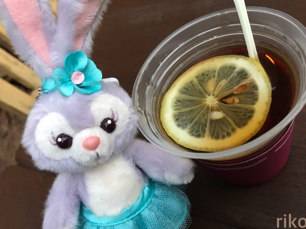 冬の寒さにアルコール アプリコット 紅茶のホットカクテル ディズニー宝箱