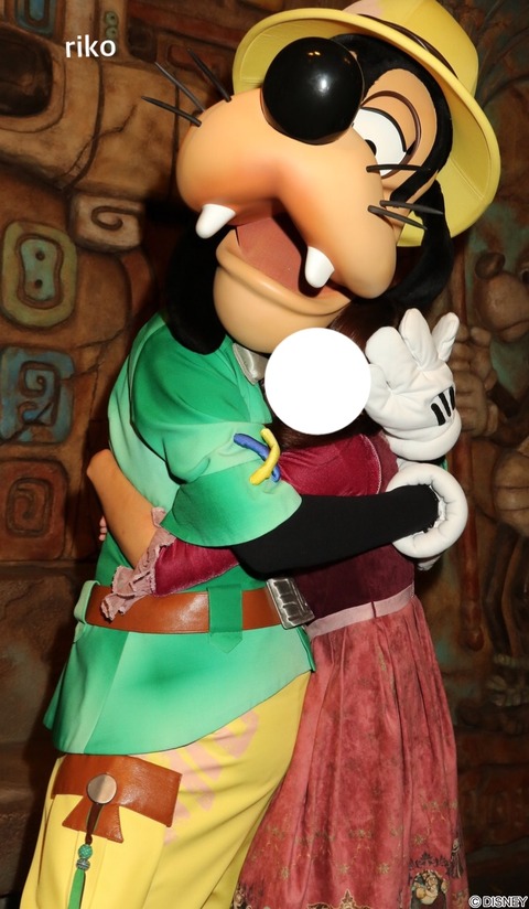 DDDF13BA-8541-448B-90D3-B20500DA95E0