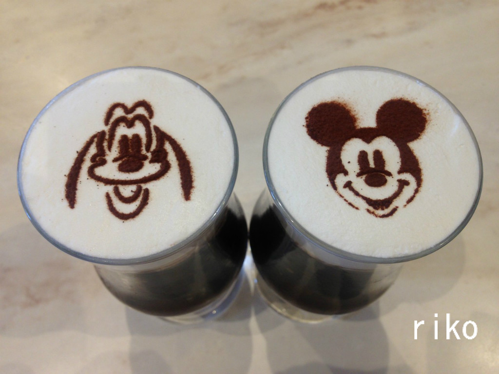 不運 目の前だった 5分の1にまたも揃わず アイスカフェモカ ディズニー宝箱 不運 目の前だった 5分の1にまたも揃わず アイスカフェモカ ディズニー宝箱