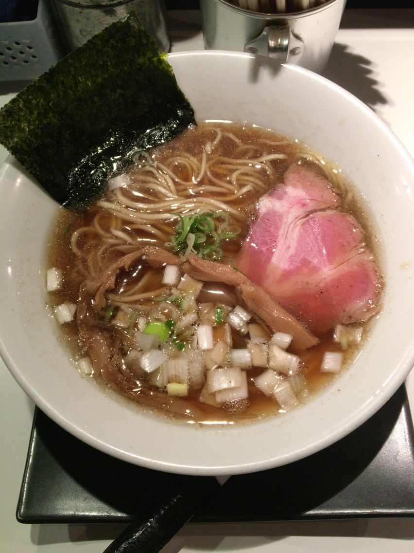 イワシとアジの煮干しスープが芸術的に美味いビブグルマン受賞店 幡ヶ谷 一汁三にぼし 金色不如帰 週末の食どころ