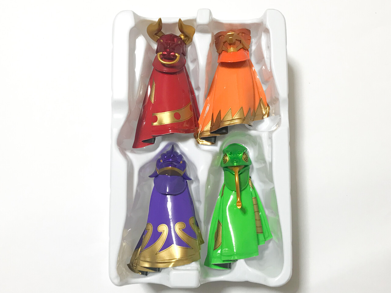 S.H.フィギュアーツ真骨彫製法 仮面ライダービースト&マントセット 