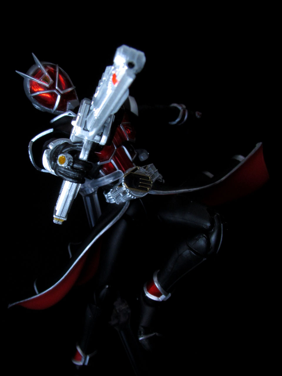 S H ﾌｨｷﾞｭｱｰﾂ 仮面ライダーウィザード大改造 K R りくほは改造人間である