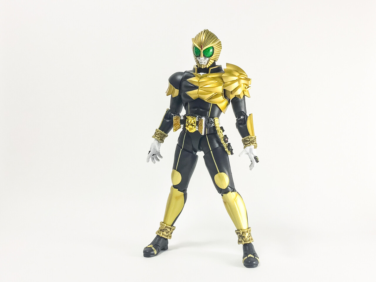 SHフィギュアーツ真骨彫製法 仮面ライダービースト、ビーストマントセット 615DUsinmCL._AC_UF894,