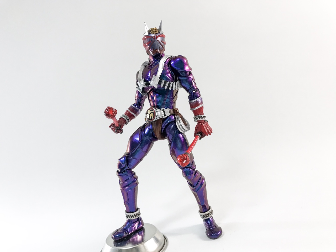 【リペイント品】フィギュアーツ真骨彫製法　仮面ライダー響鬼　マジョーラ塗装 真骨彫響鬼 マジョーラリペイント(ver4 : K.R.りくほは改造人間である