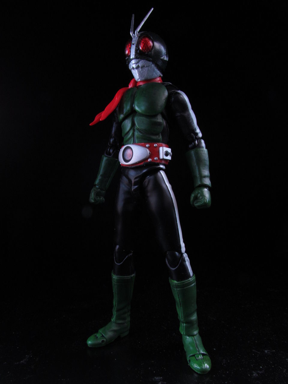 フィギュアーツ　仮面ライダー旧二号 Amazon.co.jp: バンダイ(BANDAI) S.H.フィギュアーツ 仮面