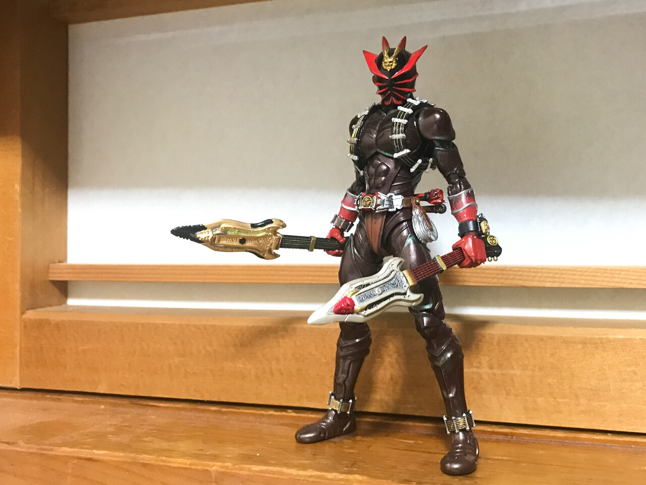 真骨彫 裁鬼に専用武器を作ってあげる : K.R.りくほは改造人間である