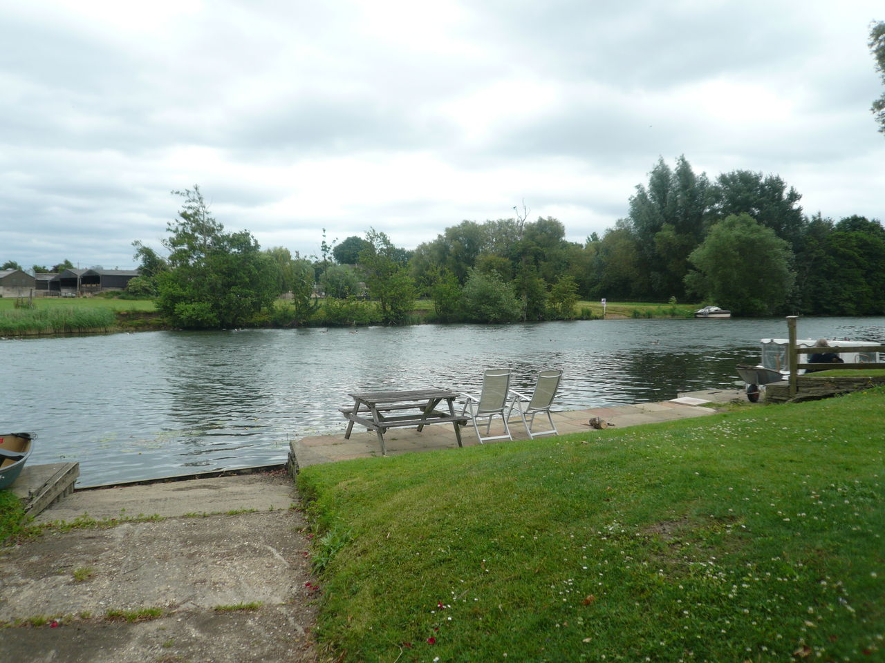 ウォリンフォード ウィンターブルックハウス アガサ クリスティの墓 倫敦日記