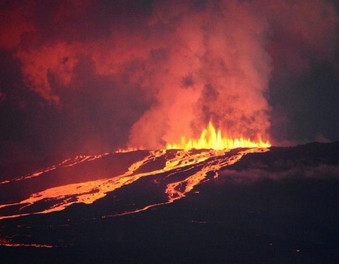 Wolf_Volcano_01