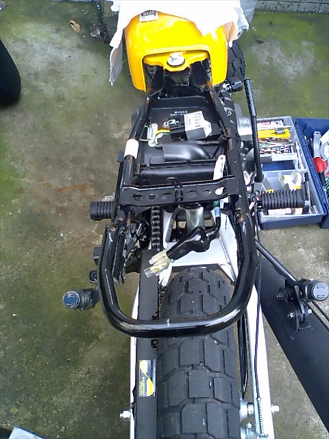 エイプ100 リアフェンダーステーリアフレーム