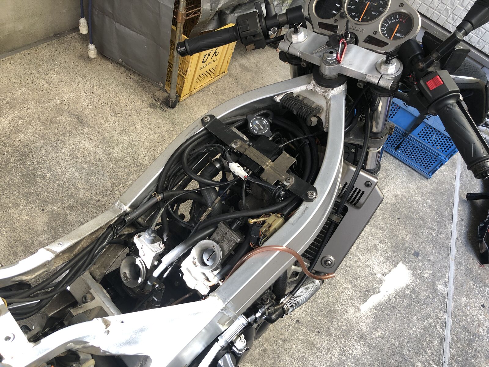 ウルフ250:スターターバルブの交換 : ここんところ++ ウルフ250:スターターバルブの交換 : ここんところ++