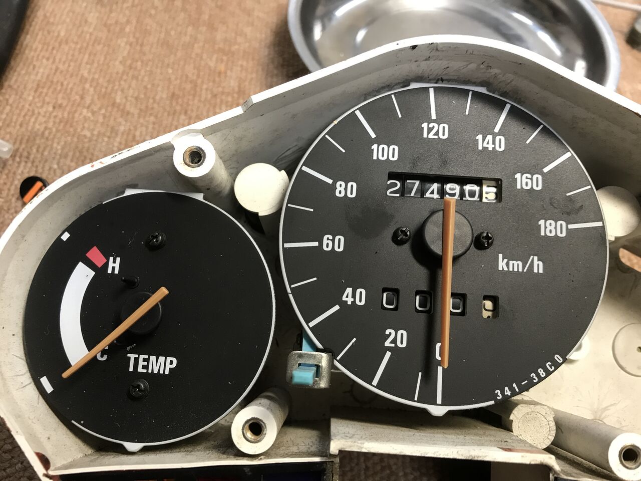 RZ 純正　タコメーター　針折れあり　動作確認済み RZ 純正 タコメーター 針折れあり 動作確認済み RZ 純正 タコ