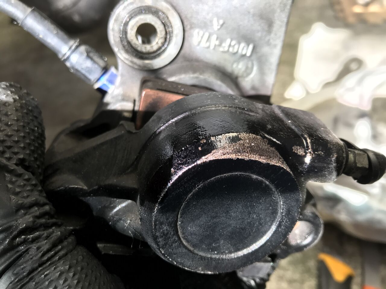 VJ21型ウルフ250(RGV250も)の17インチ化の問題 : ここんところ++ VJ21型ウルフ250(RGV250も)の17インチ化の問題 : ここんところ++