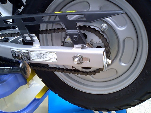 エイプ：リアディスク化(9) スイングアーム取っ払い : ここんところ++