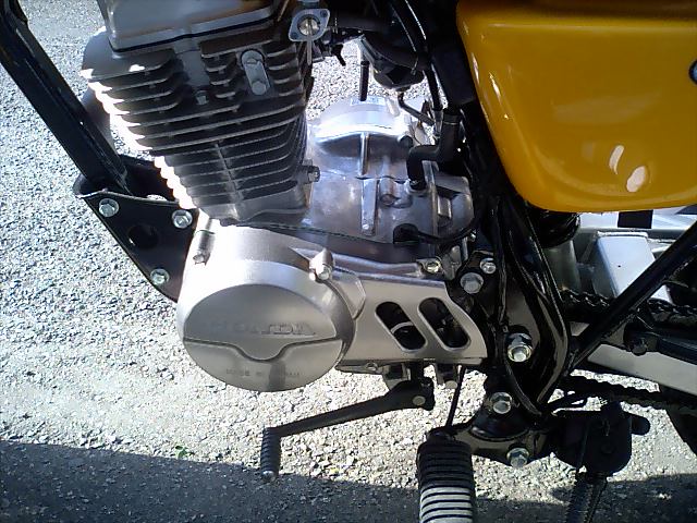 エイプ オイル交換とスプロケ交換 ここんところ