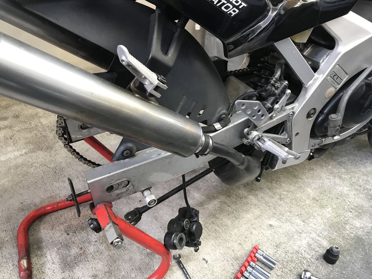 ウルフ250 VJ21 前後17インチ OHLINS VJ21型ウルフ250(RGV250も)の17インチ化の問題 : ここんところ++