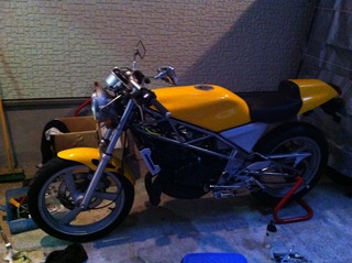 iPhone 011
