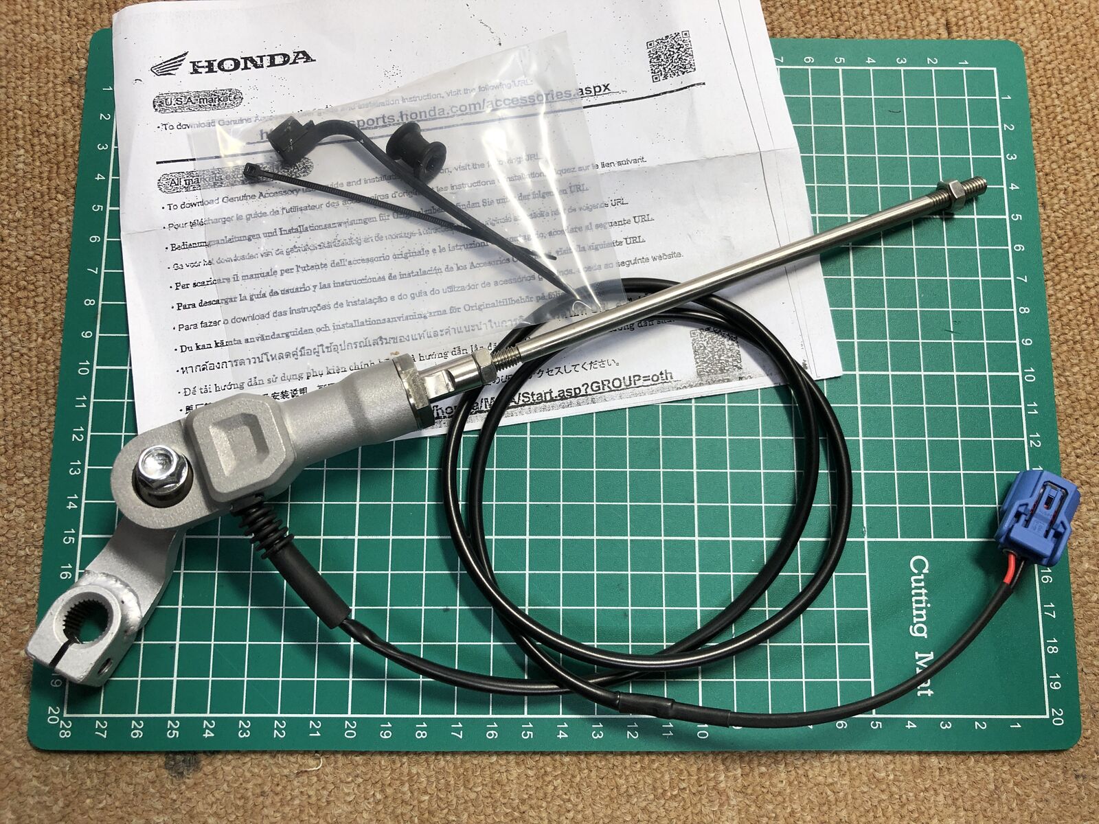 CBR650R用クイックシフタースイッチ(バッタモン？) : ここんところ++