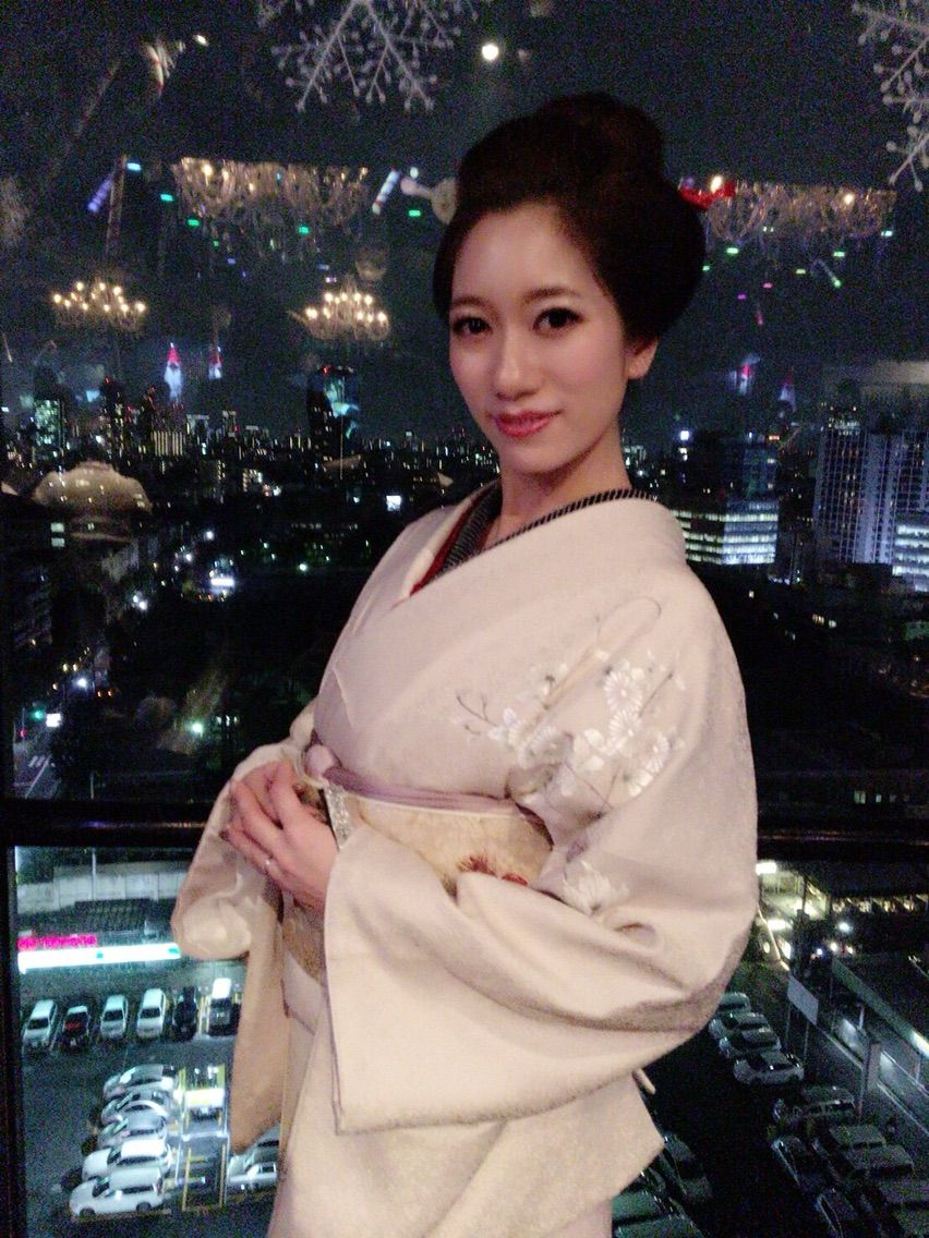 おじさんと4本番 東凛 MOODYZ 忘年会 : 東凛 Official Blog