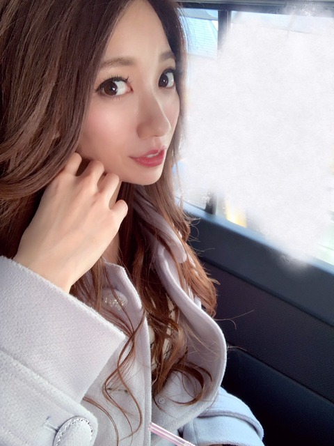 52FD25BA-3B25-49FA-A1E3-9B39297CC1A8