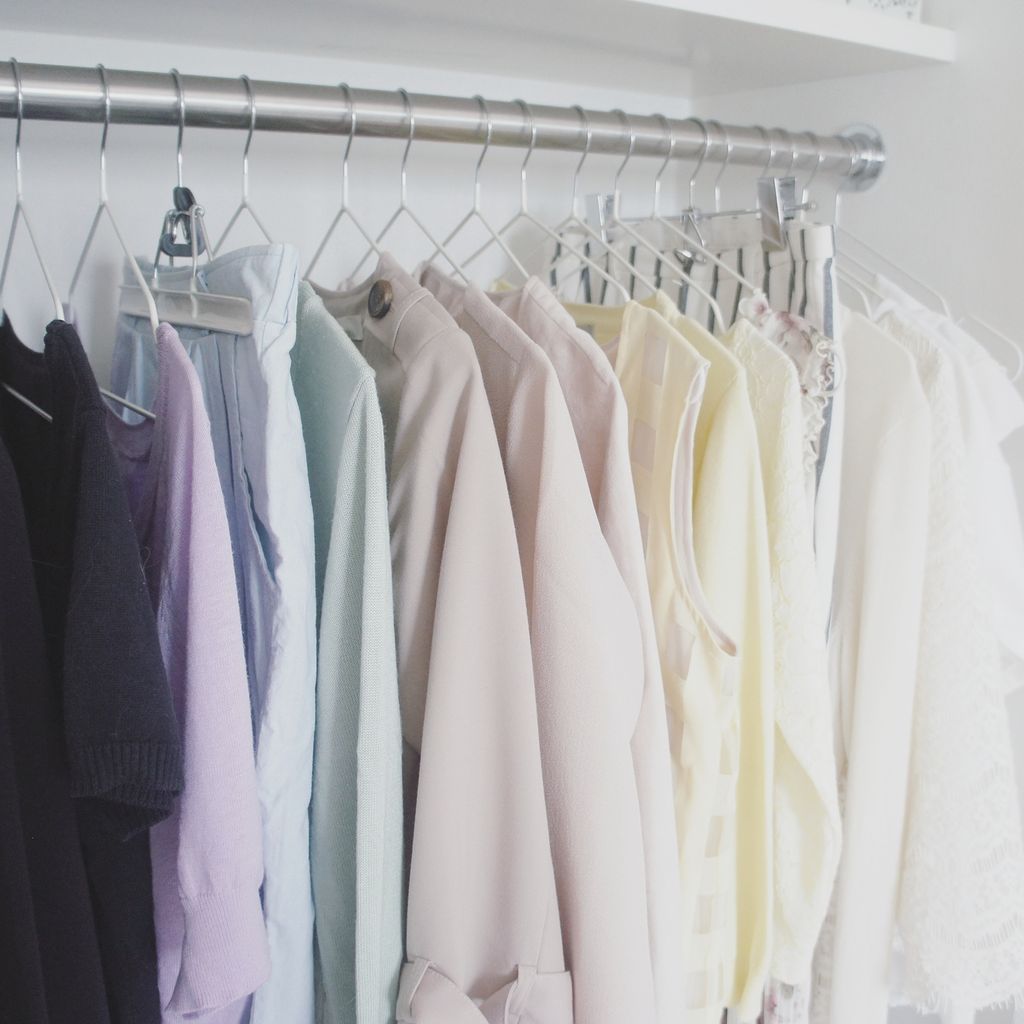 クローゼットのmyルール 手持ち服の色を絞る 365日のとっておき家事 Powered By ライブドアブログ