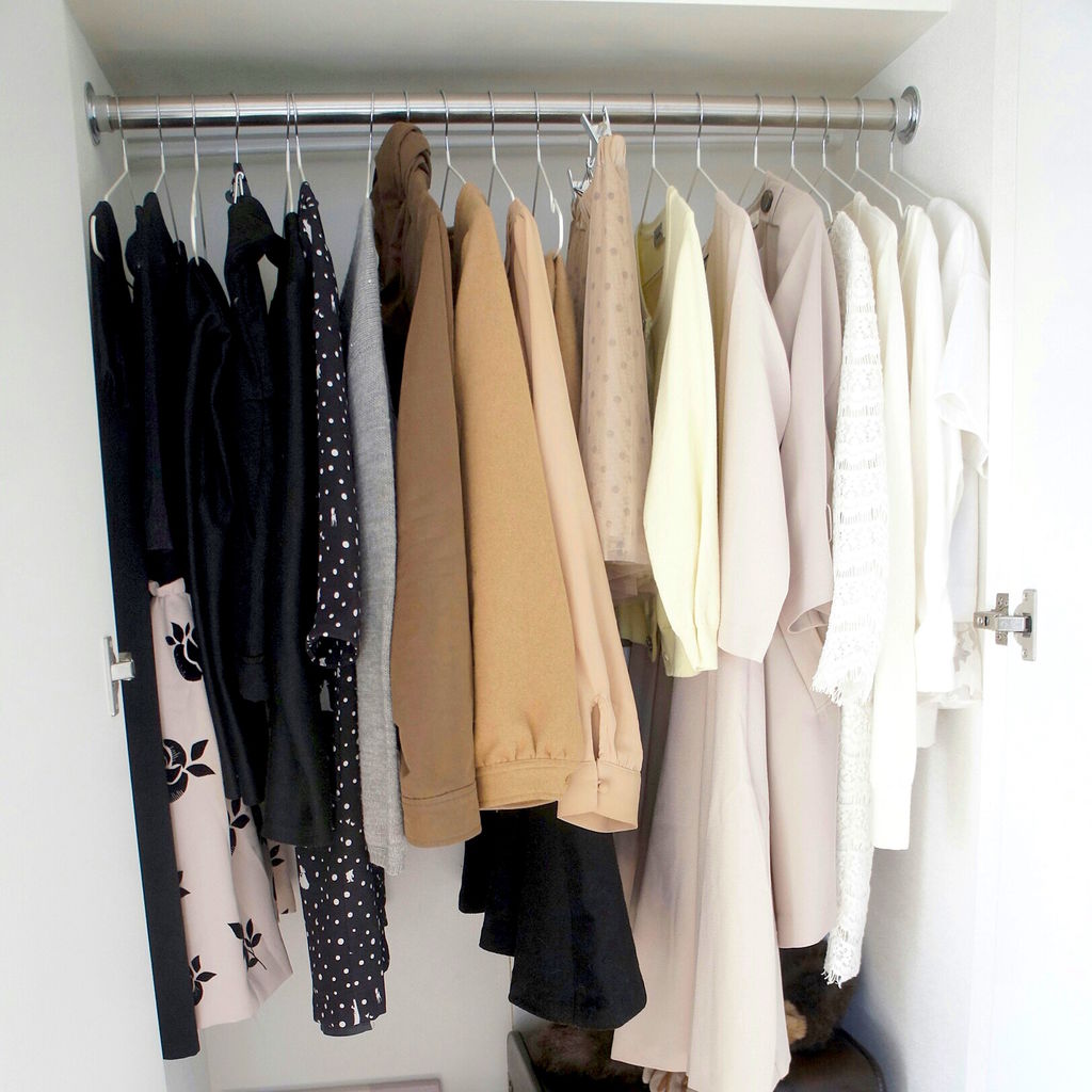 クローゼットのmyルール 手持ち服の色を絞る 365日のとっておき家事 Powered By ライブドアブログ