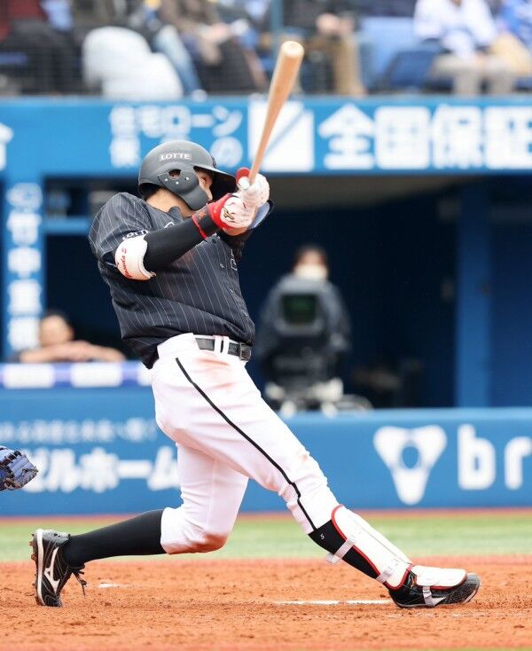 ロッテ安田尚憲さん 4打数4安打で打率 256 Red 速報 ロッテ安田尚憲さん 4打数4安打で打率 256 Red 速報