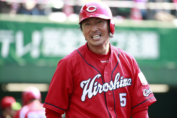 長野久義さんとかいうすっかり広島の一員になりつつある人的補償選手 Red 速報 長野久義さんとかいうすっかり広島の一員になりつつある人的補償選手 Red 速報
