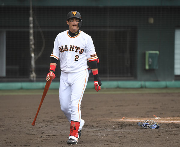 野球 低空飛行の巨人 陽岱鋼に忍び寄る 放出危機 高額年俸のｆａ戦士に厳しい声 38試合 238 1本 6打点 1盗塁 Red 速報