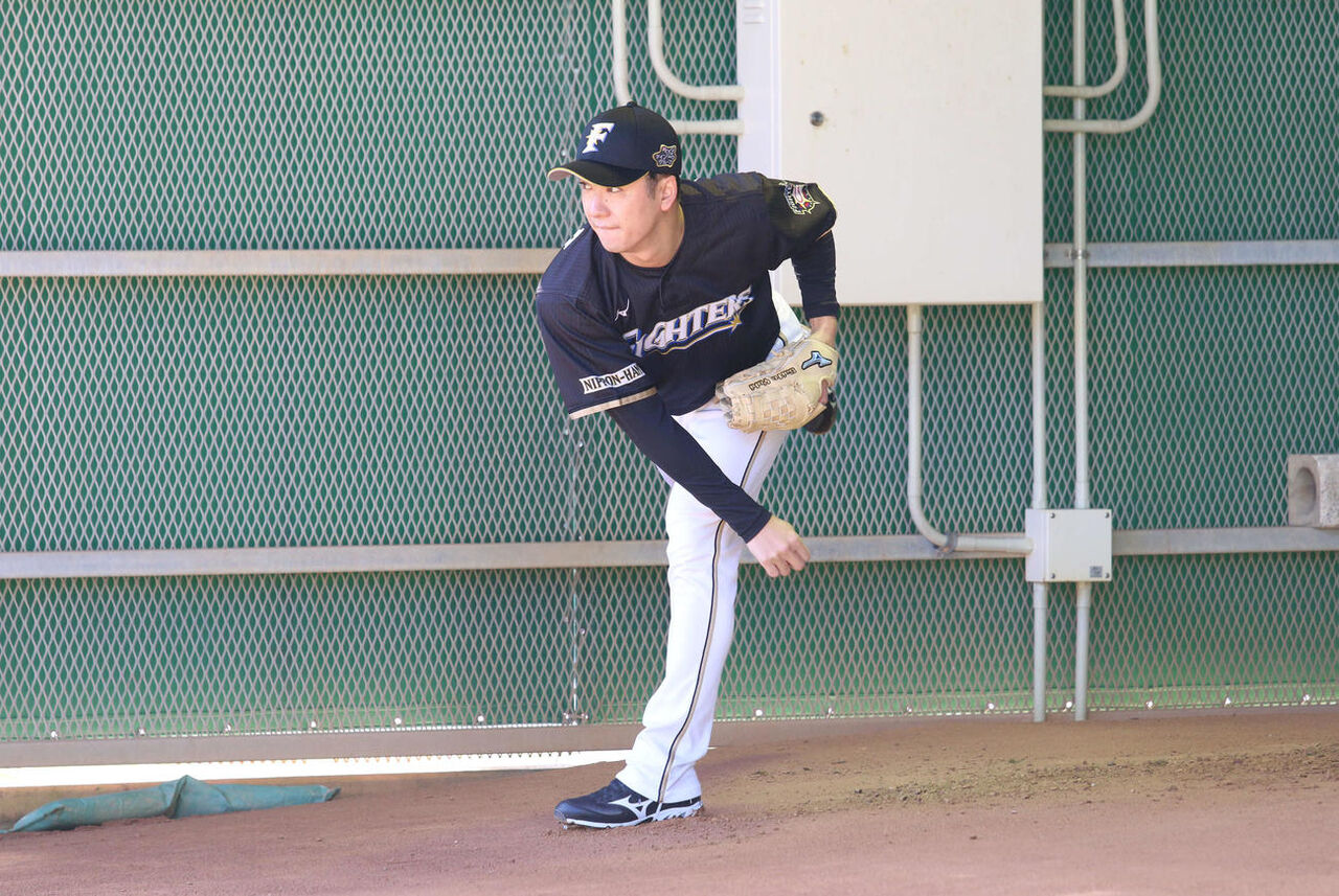 朗報 斎藤佑樹ブルペン入り 力を入れて 1キロ Red 速報