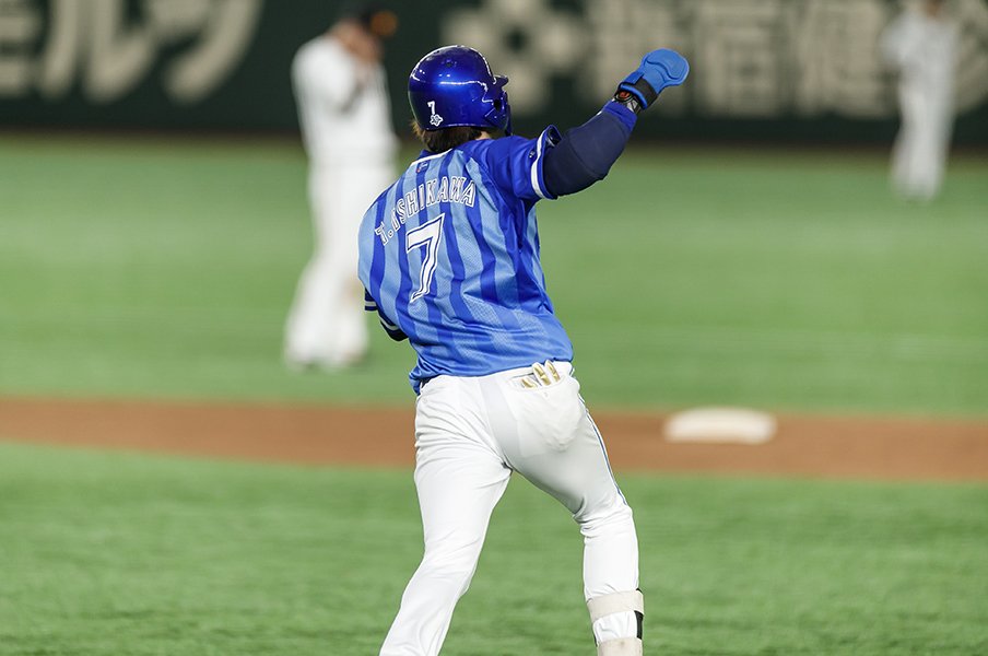 石川雄洋さん 俺の背番号7は佐野に譲る Red 速報 石川雄洋さん 俺の背番号7は佐野に譲る Red 速報