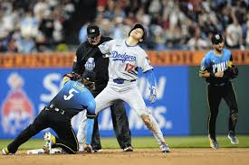 【悲報】大谷さん、またしても盗塁で負傷か…ロバーツ「走塁は賢く頼むわ」のサムネイル
