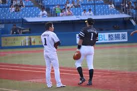 朗報 山田哲人 内川にlineを送る ヤクルトにきてくれてありがとう Red 速報 朗報 山田哲人 内川にlineを送る ヤクルトにきてくれてありがとう Red 速報