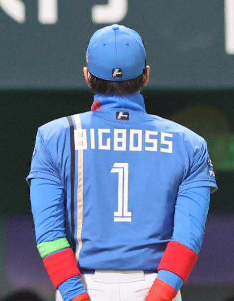 新庄ってユニフォームの背中にbig Bossって書いてあって恥ずかしくないんか Red 速報 新庄ってユニフォームの背中にbig Bossって書いてあって恥ずかしくないんか Red 速報