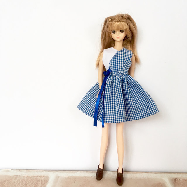 切り替えが楽しいワンピース！27cmドールサイズです。型紙のアレンジ