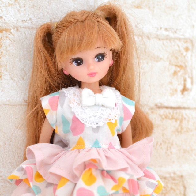 リカちゃん ハンドメイド ワンピース31 F404リカちゃんのワンピース ハンドメイド 22㌢、27㌢ドール服1/12まで