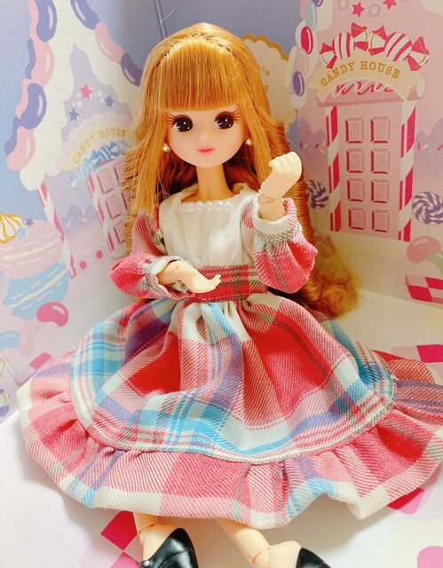 キラキラしたリカちゃんが着用してくださいました リカちゃん服ハンドメイド りんごぽんのおうち 札幌市 キラキラしたリカちゃんが着用してくださいました リカちゃん服ハンドメイド りんごぽんのおうち 札幌市