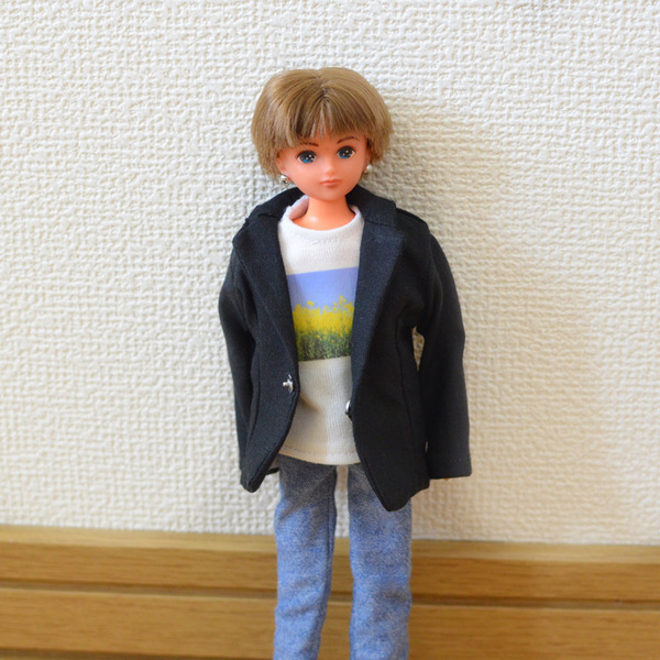 リカちゃんボーイフレンドサイズの黒のジャケット