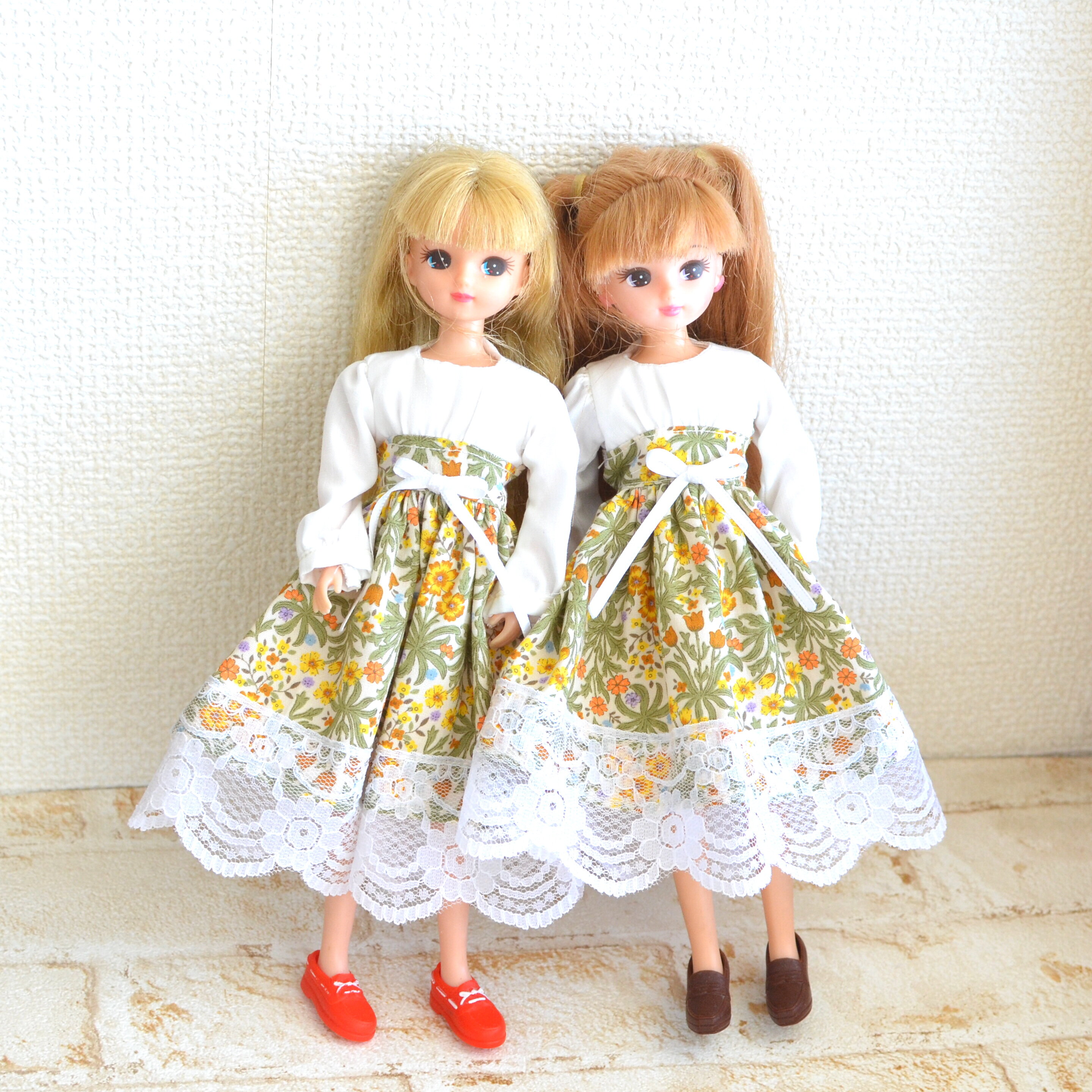 シックな花柄のワンピース スキーはなかなか大変ですね リカちゃん服ハンドメイド りんごぽんのおうち 札幌市 シックな花柄のワンピース スキーはなかなか大変ですね リカちゃん服ハンドメイド りんごぽんのおうち 札幌市
