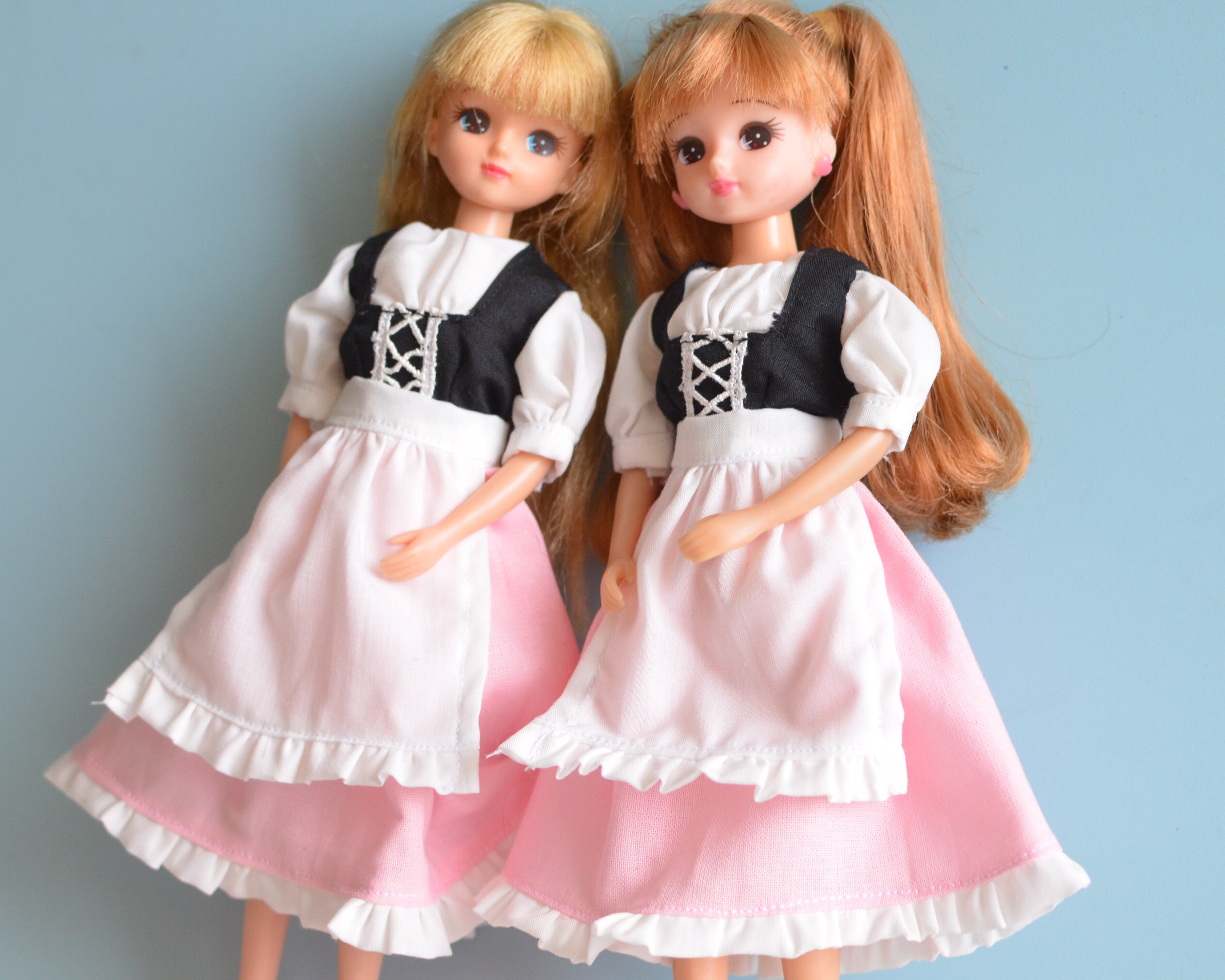 ディアンドル風ワンピースとエプロンのセット/初めてパルムを