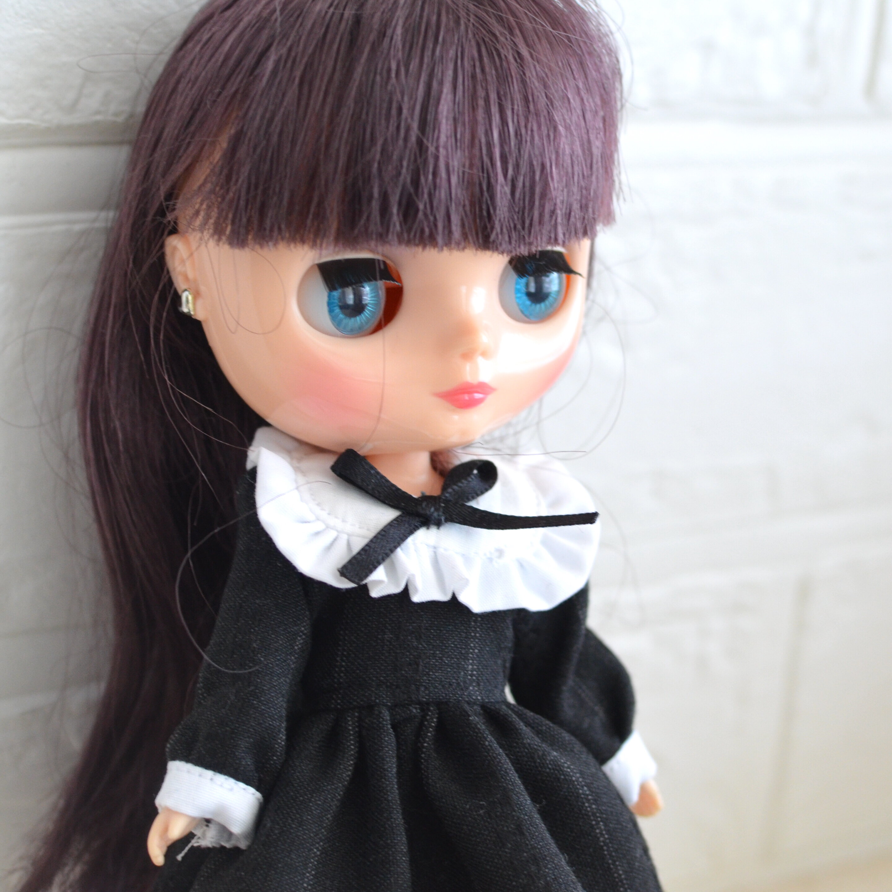 cmドールサイズの黒のワンピース マンダロリアン を観ました リカちゃん服ハンドメイド りんごぽんのおうち 札幌市