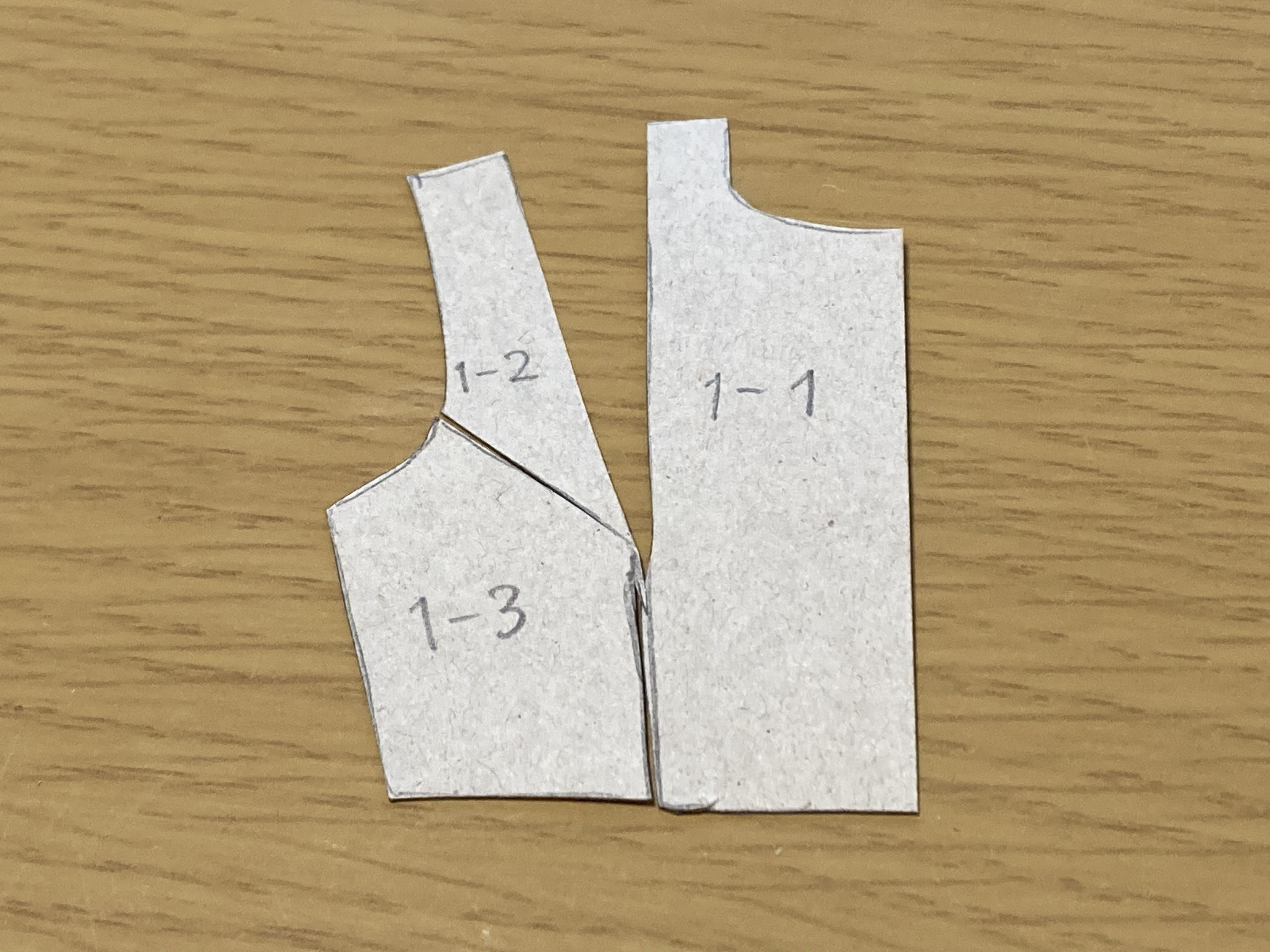 実験 身頃のダーツの位置を移動させてみよう その１ リカちゃん服ハンドメイド りんごぽんのおうち 札幌市