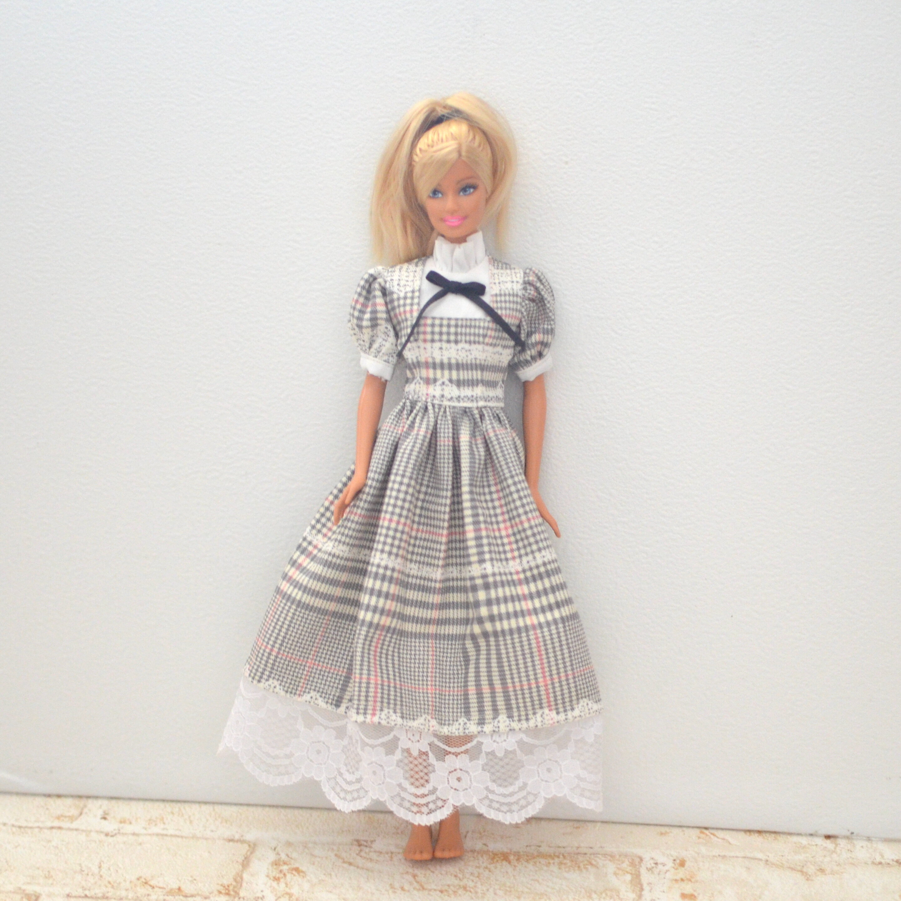 バービーさんサイズのワンピース パートを始めました リカちゃん服ハンドメイド りんごぽんのおうち 札幌市 バービーさんサイズのワンピース パートを始めました リカちゃん服ハンドメイド りんごぽんのおうち 札幌市
