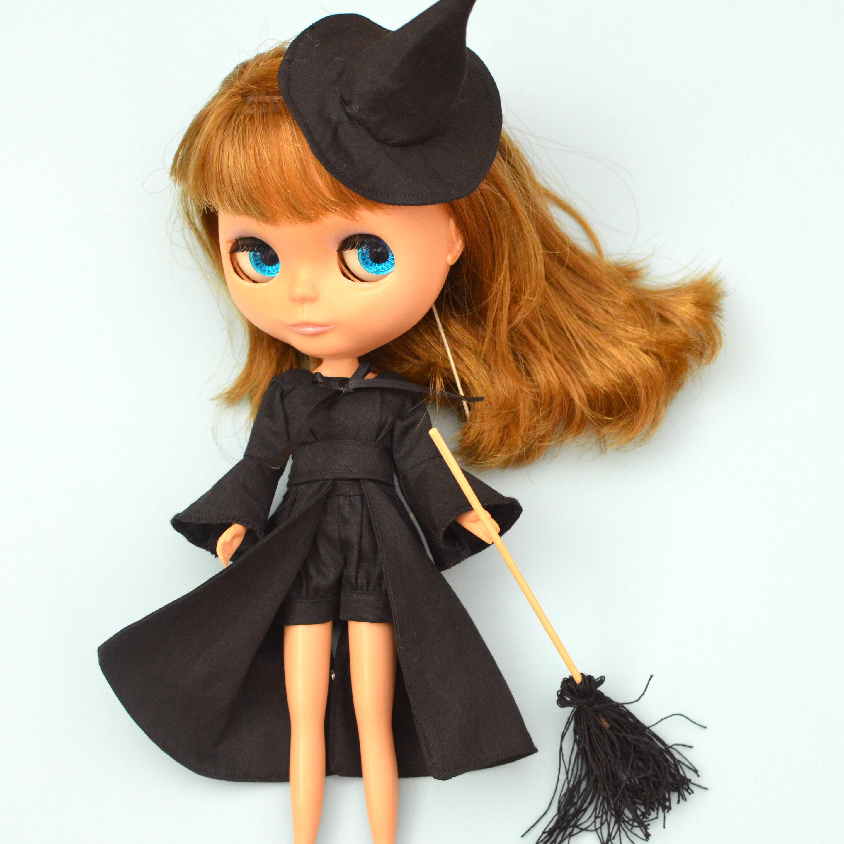リカちゃんなど頭の小さなサイズの魔女帽子の型紙を公開します 